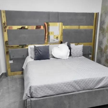 La Petite Maison Apartment *